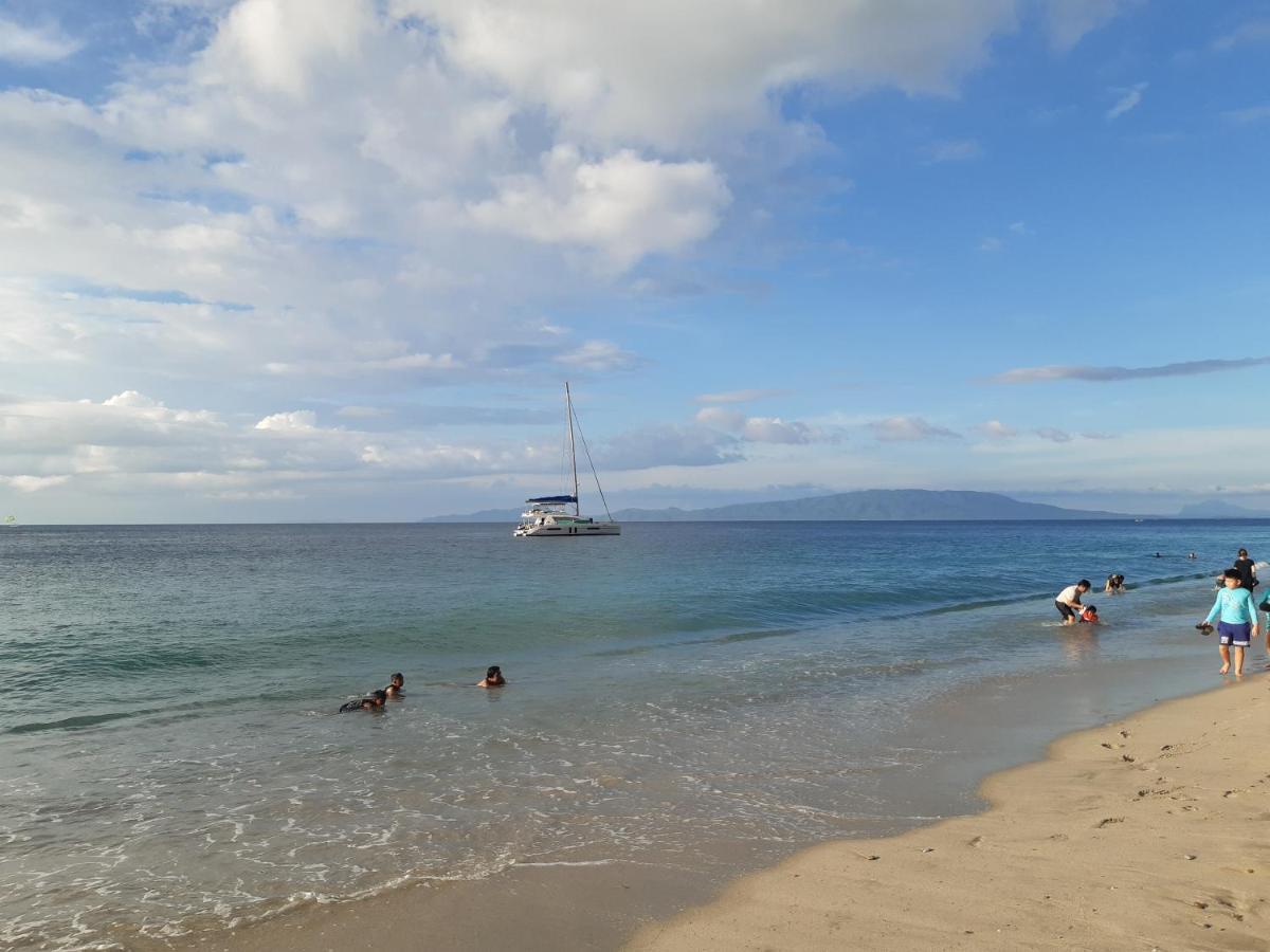 Sandstorm Lodge And Cafe Puerto Galera Buitenkant foto