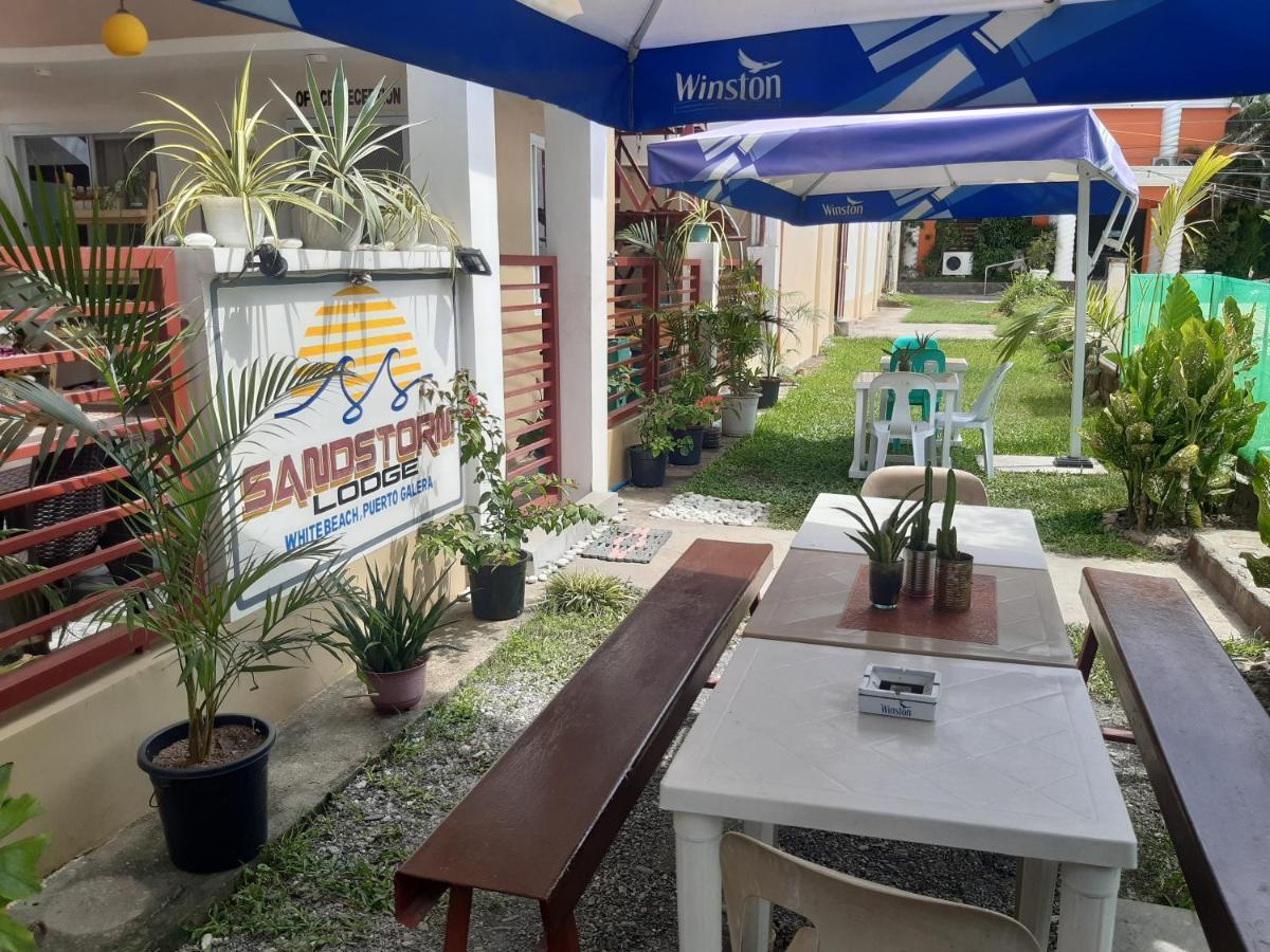 Sandstorm Lodge And Cafe Puerto Galera Buitenkant foto